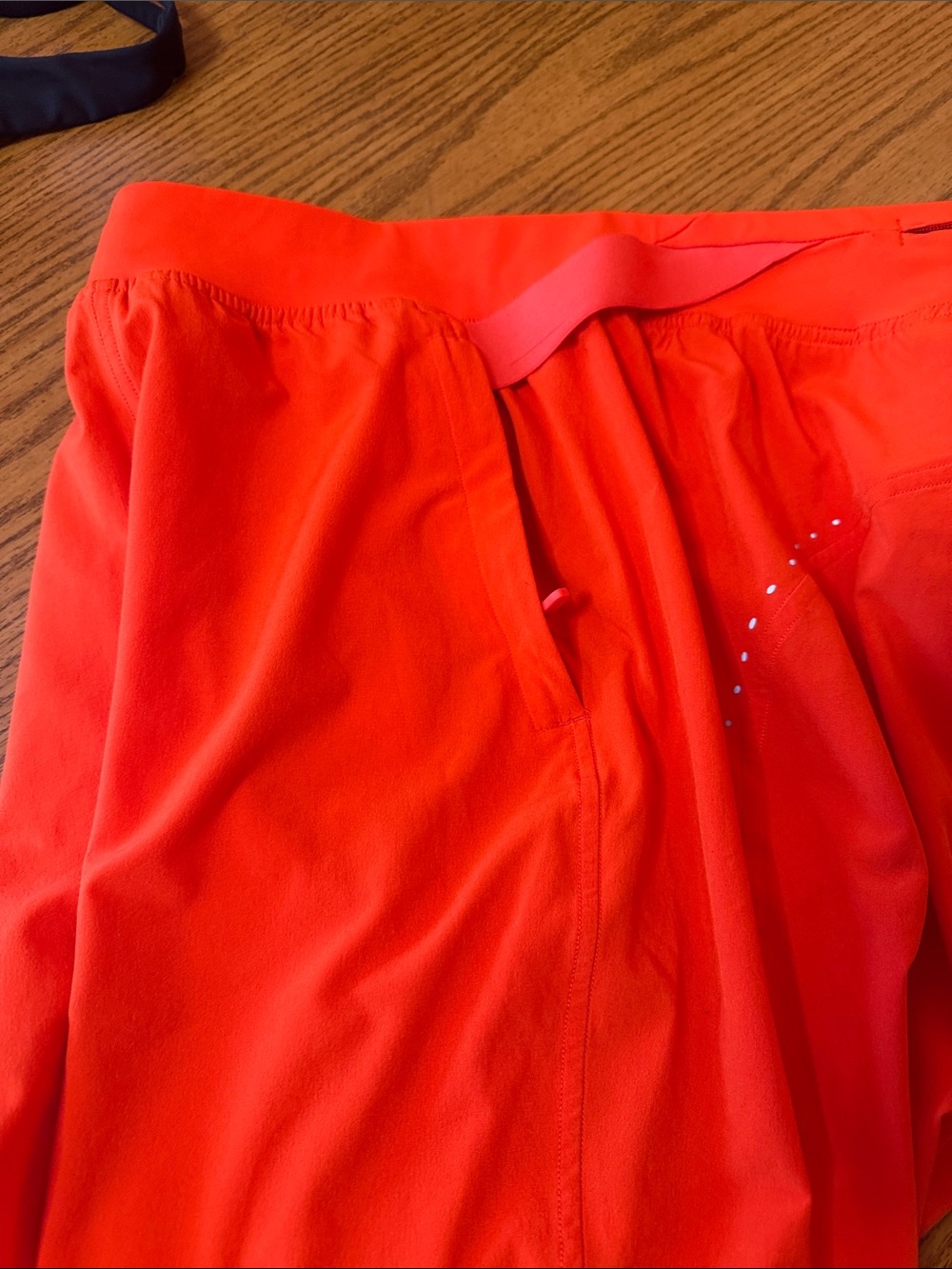 lululemon athletica Men's Bright Orange Jogger Sweatpants - Picture 5 of 7